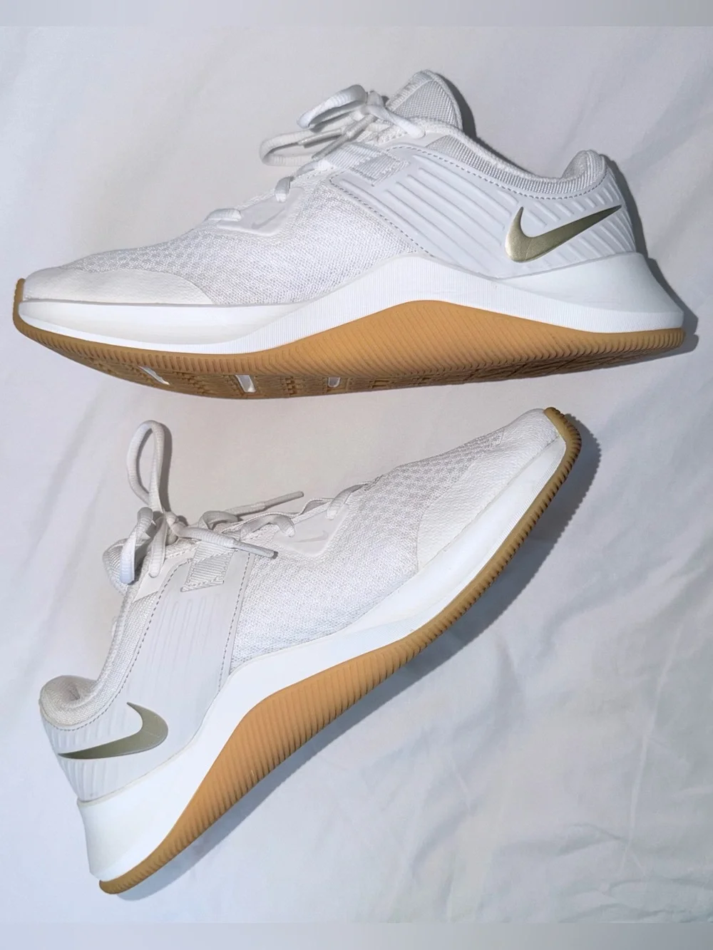 Nike excellent gently